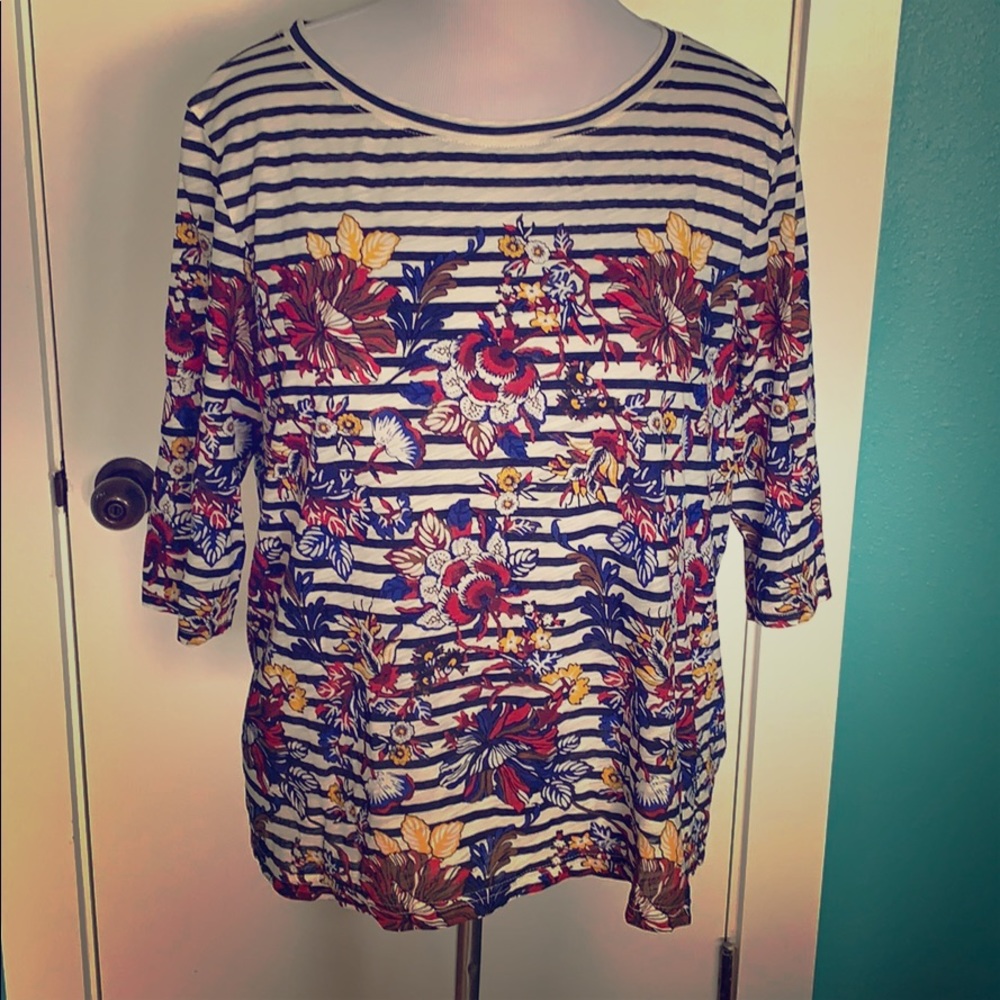 Tee shirt